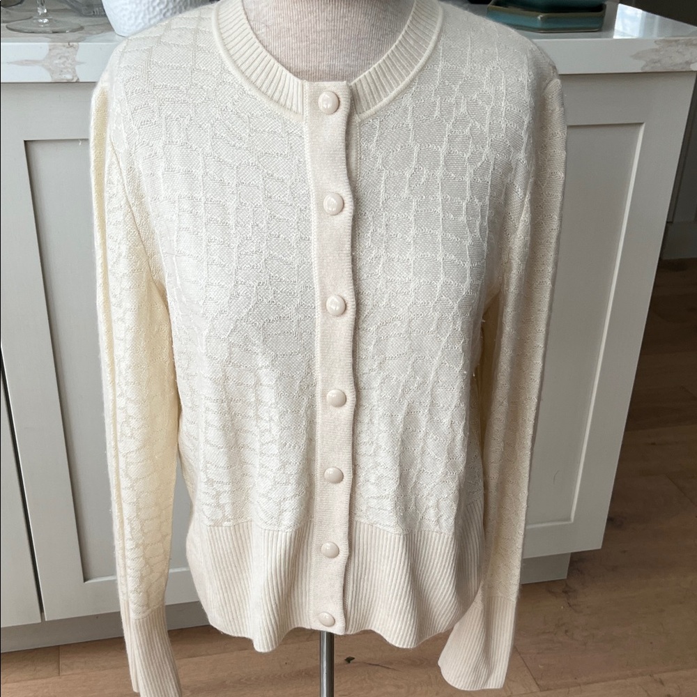 St. John Collection Cream Textured 52% Cashmere blend button front Cardigan